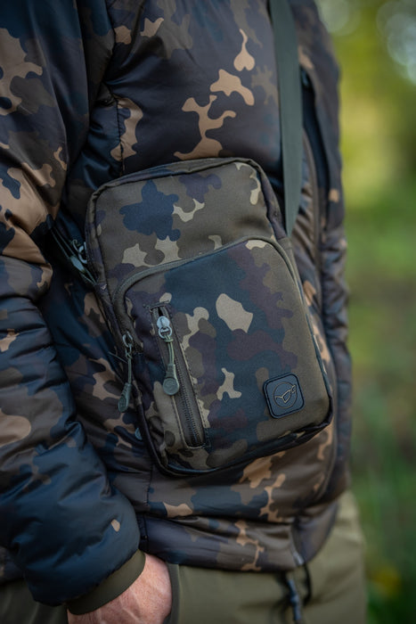 Korda Compac Essentials bag Dark Camo