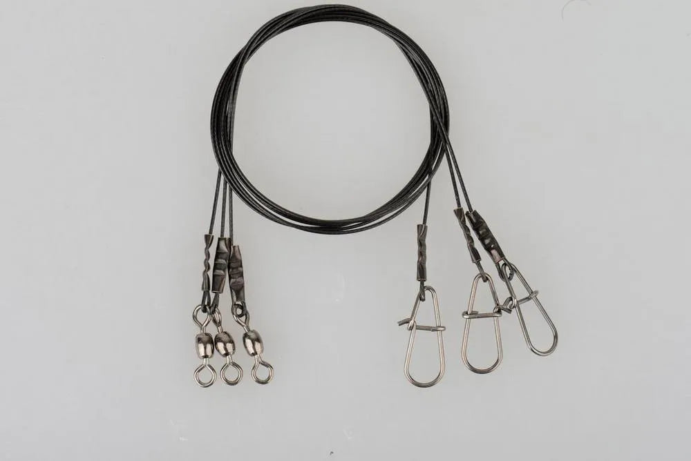 Savage Gear Black 7 snap trace 25kg qty 3