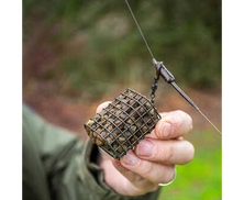 Korum River Cage Feeder Reelfishing