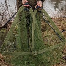 Korum Folding Latex Triangle Net 26" Reelfishing